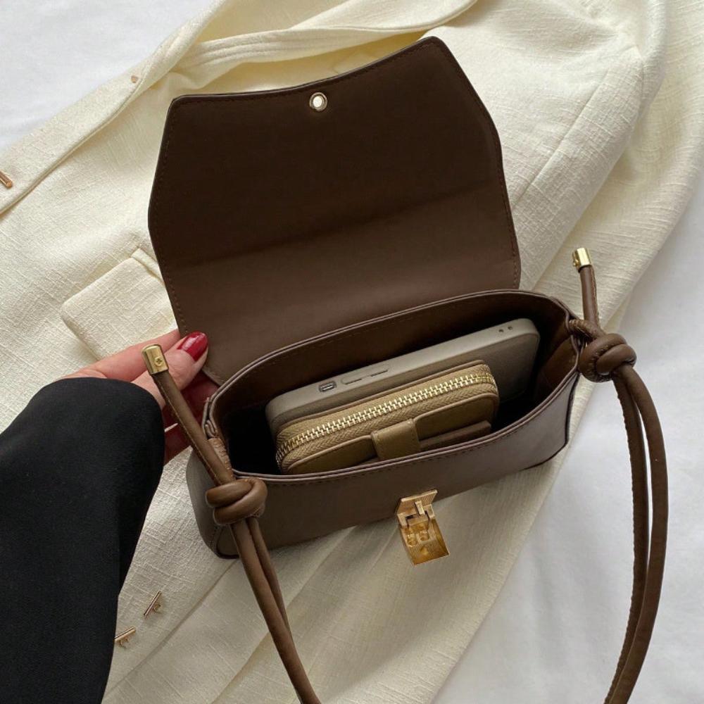 Daphne | Vintage Charm Crossbody Bag