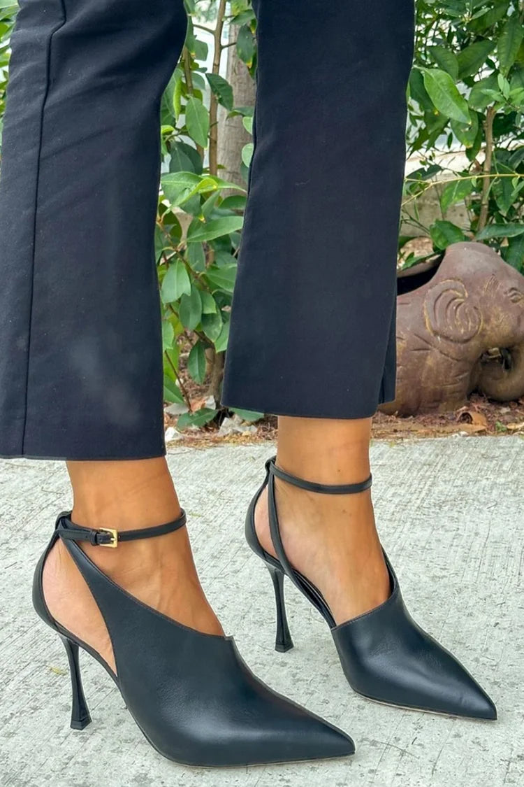 Amélie™ | Black Pointed Heels