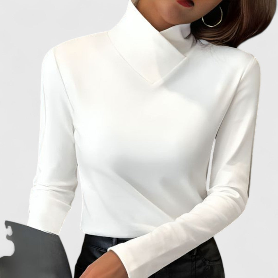 Élise – Chic Turtleneck Sweater