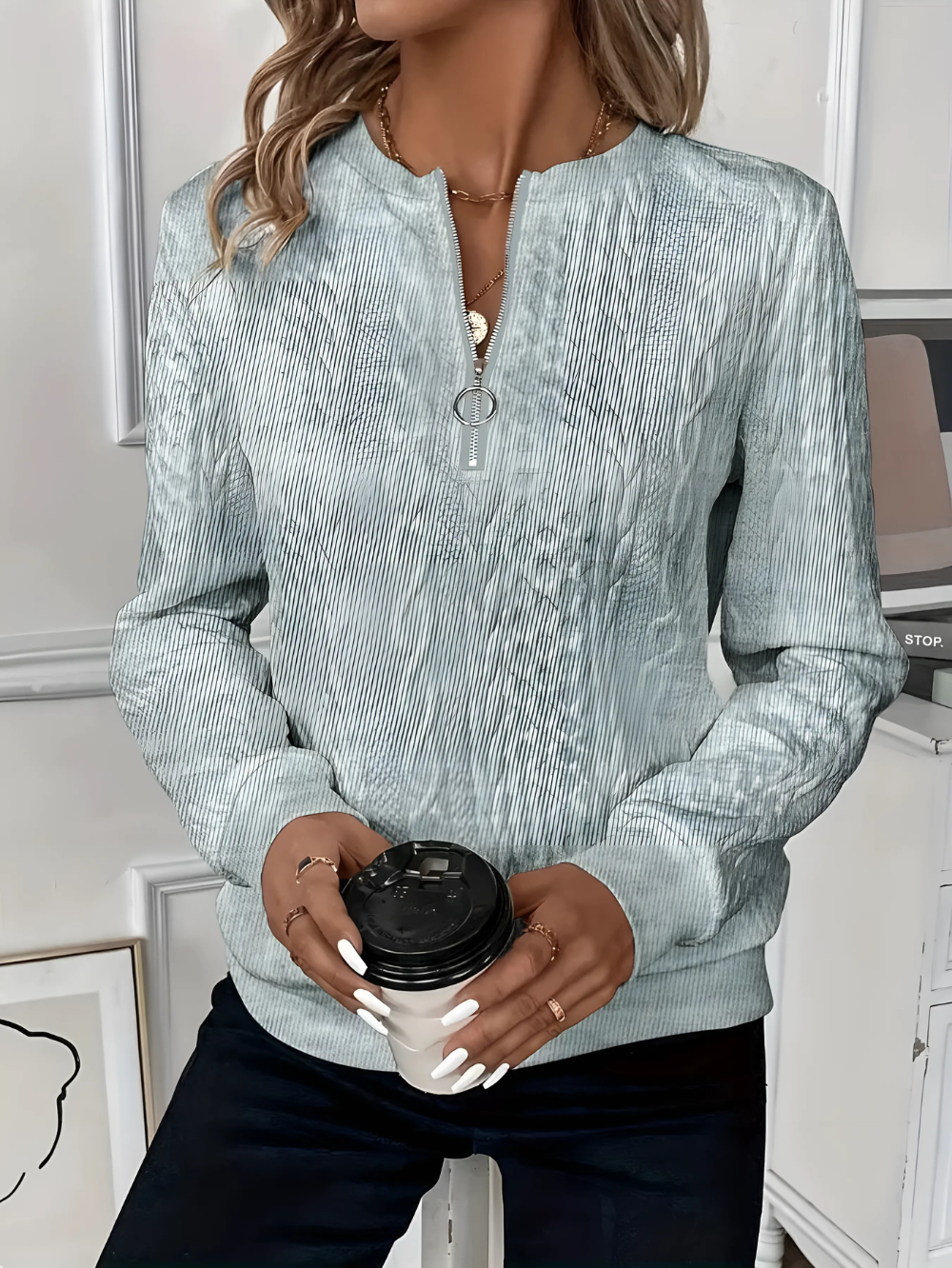 Emily™ | Chic Pullover in Refined Knit