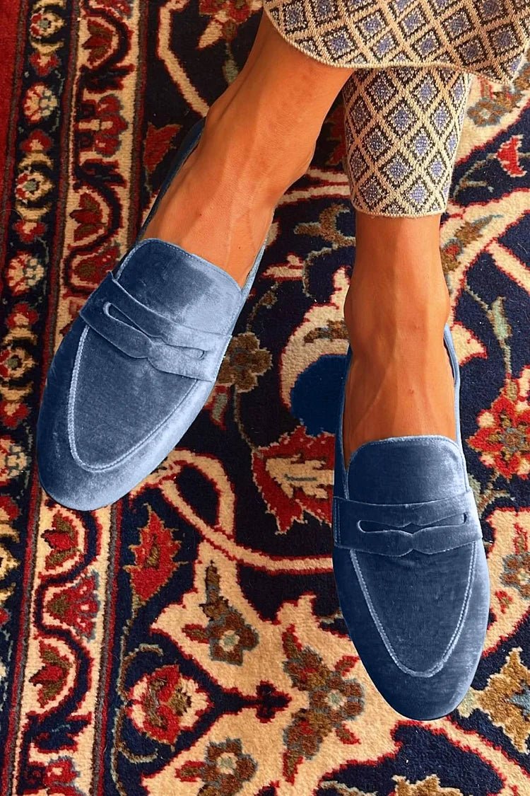 CLASSIC VELVET LOAFER - Liam & Ivy