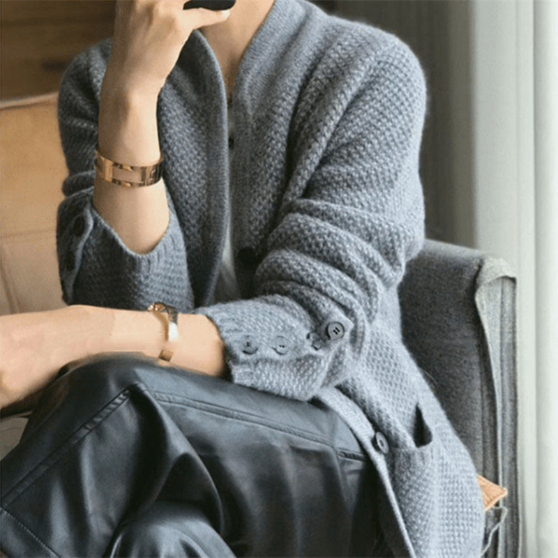 Mia – Delicate Cashmere Cardigan - Liam & Ivy