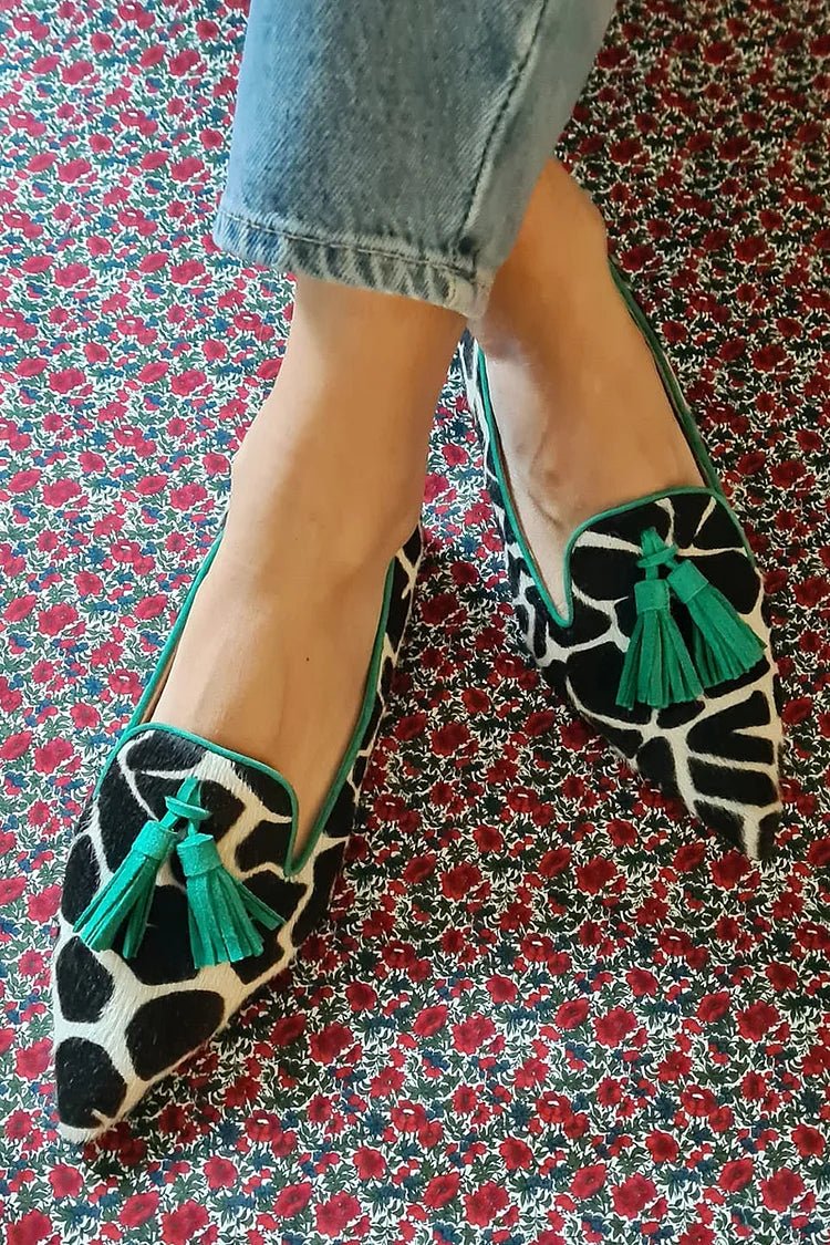 POINTED LOAFER WITH GIRAFFE PRINT AND GREEN FRINGES - Liam & Ivy