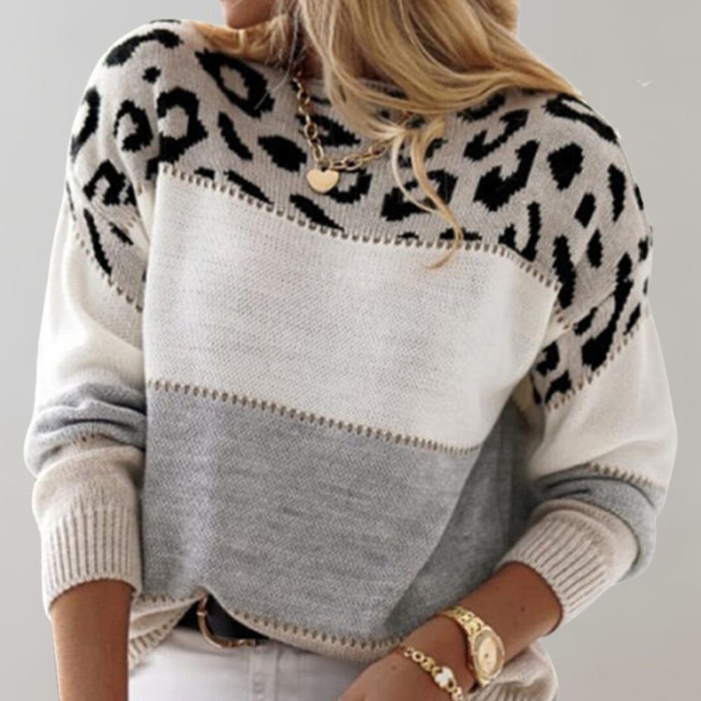 Élise – Knitted Sweater with Leopard Print