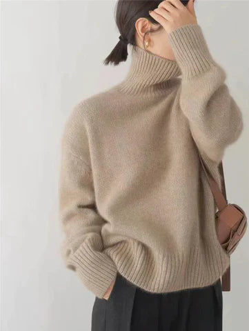 Elise – Elegant Turtleneck Sweater