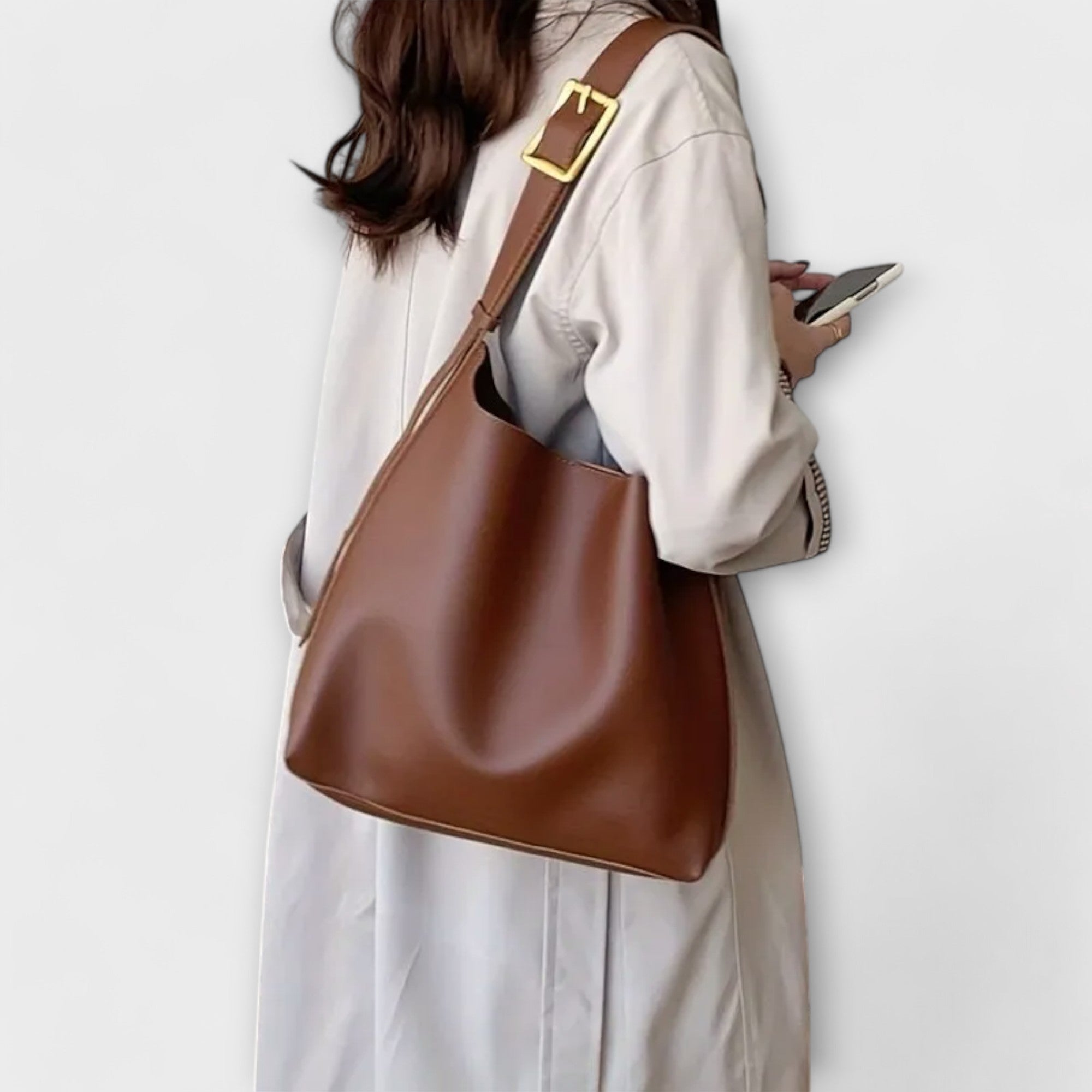 Isidore – Elegant Leather Crossbody Bag