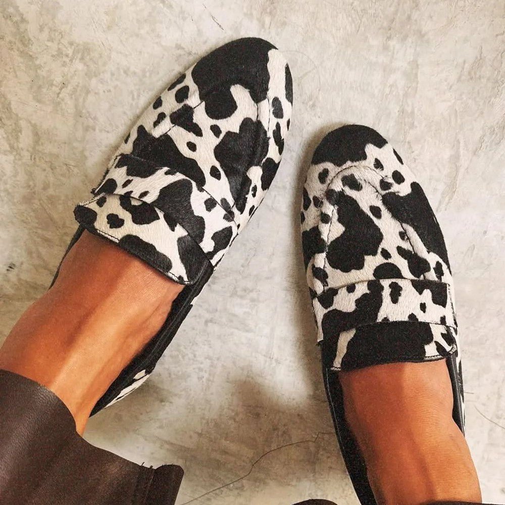 ELEGANT ANIMAL PRINT LOAFERS - Liam & Ivy