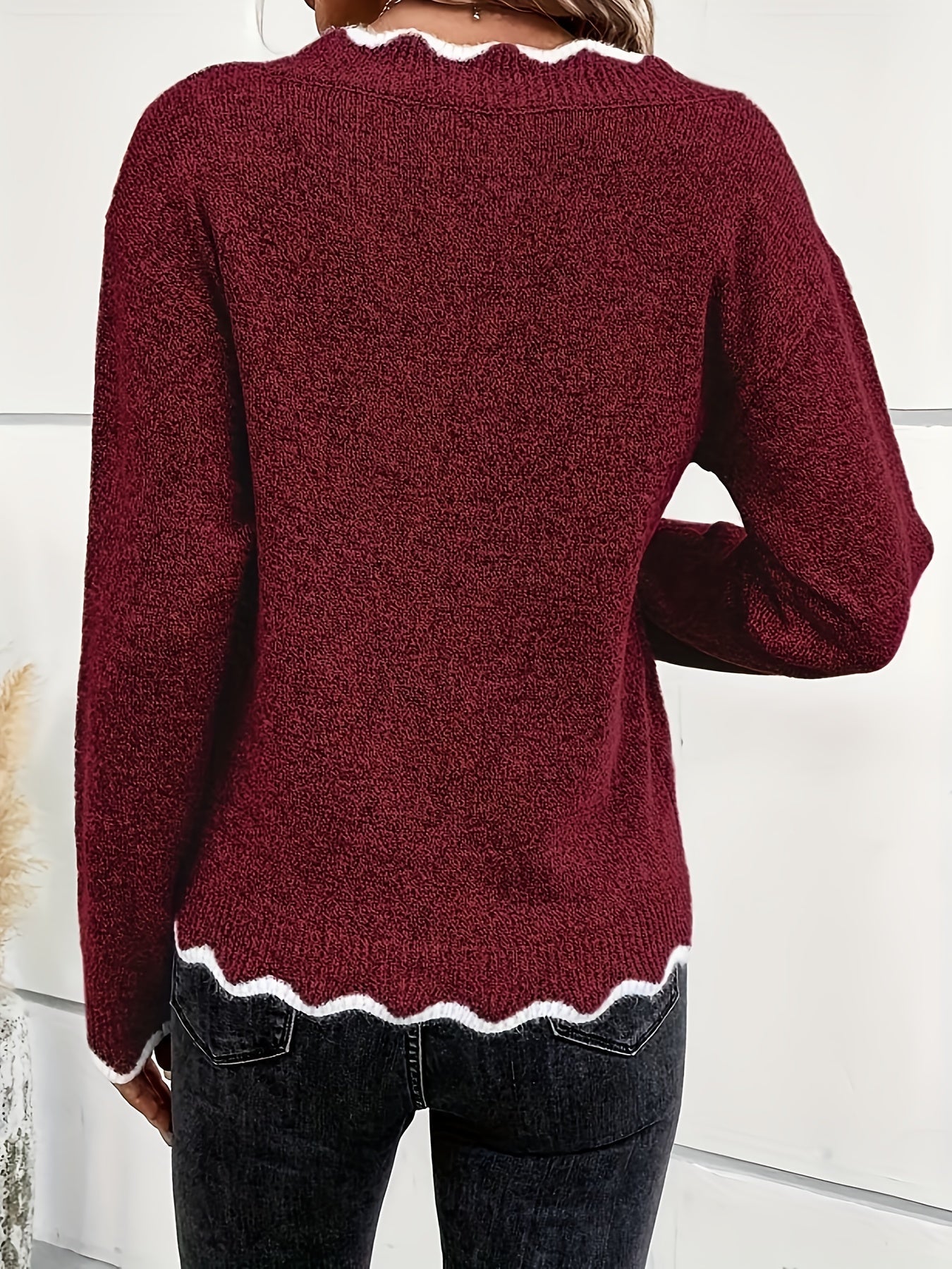 Éline™ | Scalloped V-Neck Sweater