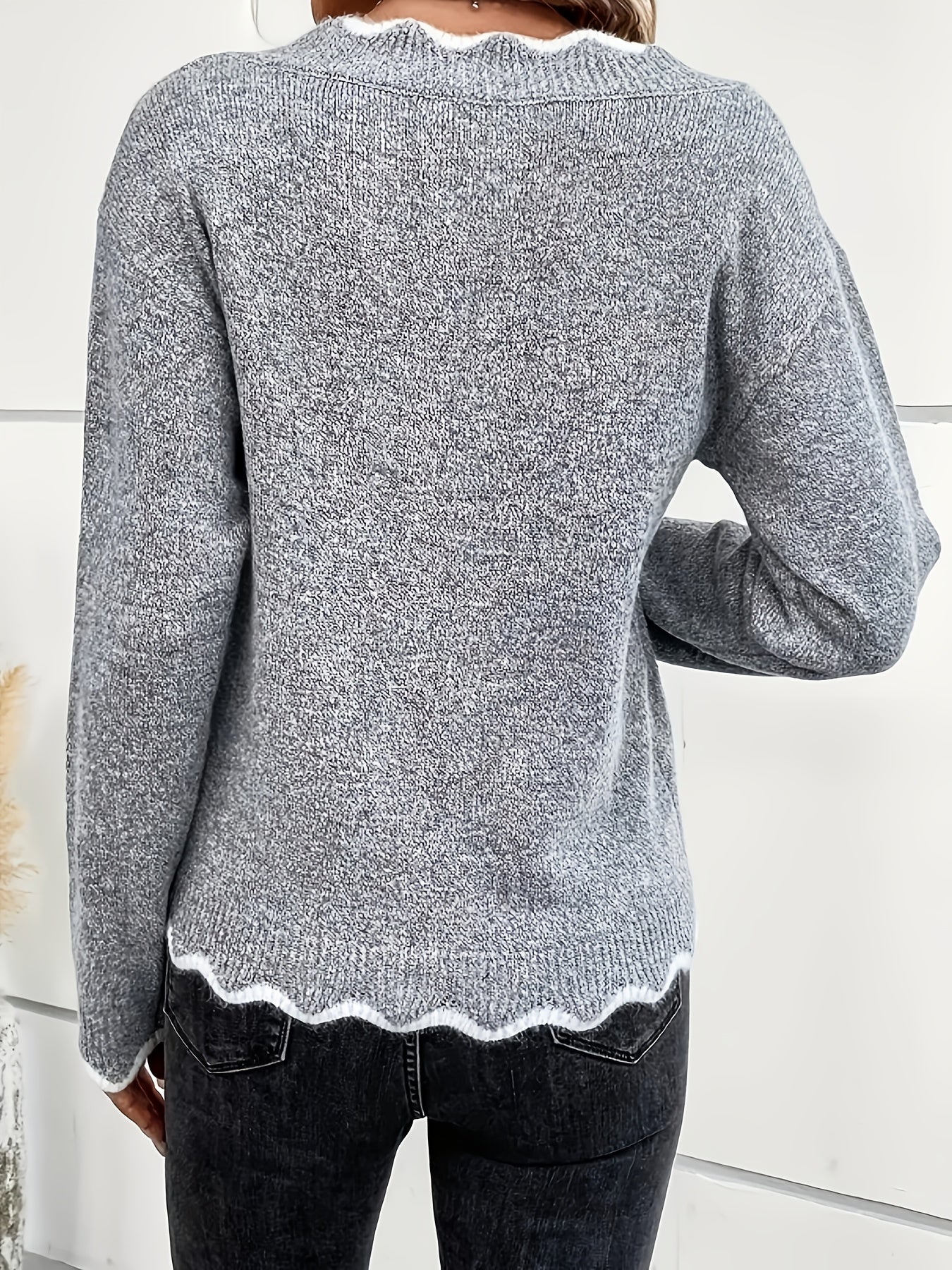Éléonore™ | Scalloped V-Neck Sweater