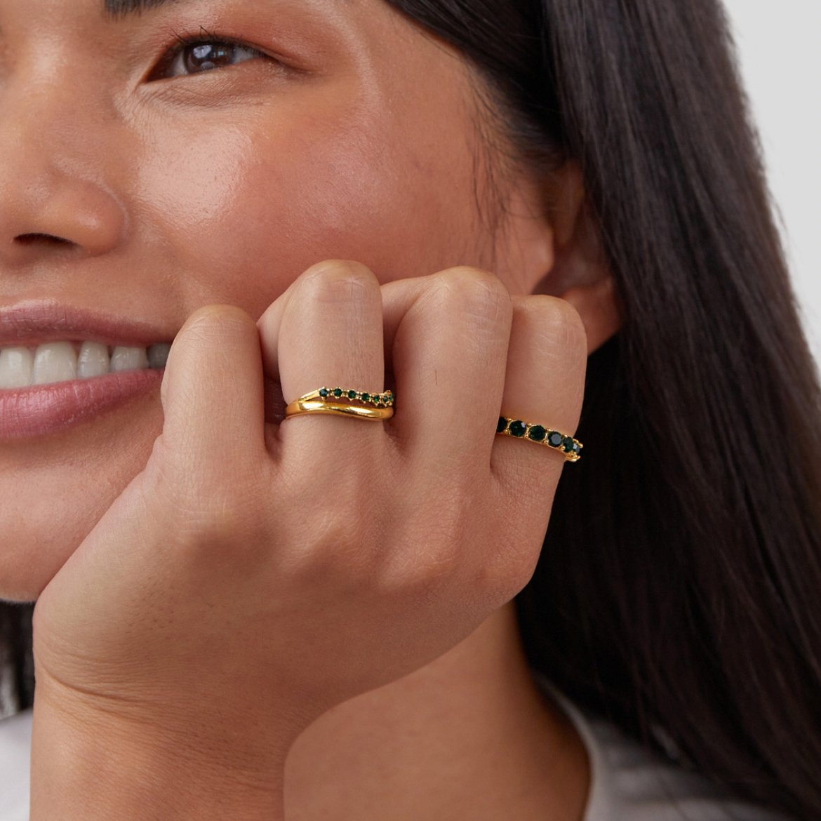 Mary - Emerald Stacking Ring