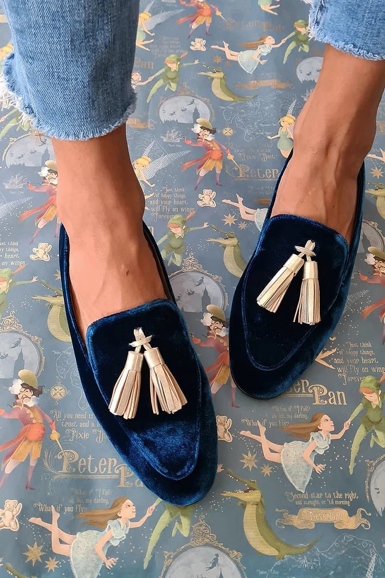 MIDNIGHT ELEGANCE LOAFERS WITH CHAMPAGNE TASSELS - Liam & Ivy