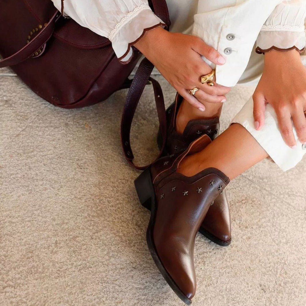 WESTERN BOOTS WITH STUDS - Liam & Ivy